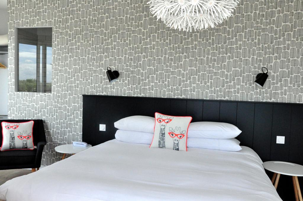 Logis Hotel Du Port Plobannalec Екстериор снимка
