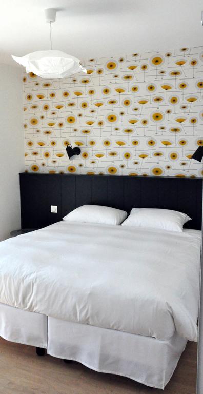 Logis Hotel Du Port Plobannalec Екстериор снимка