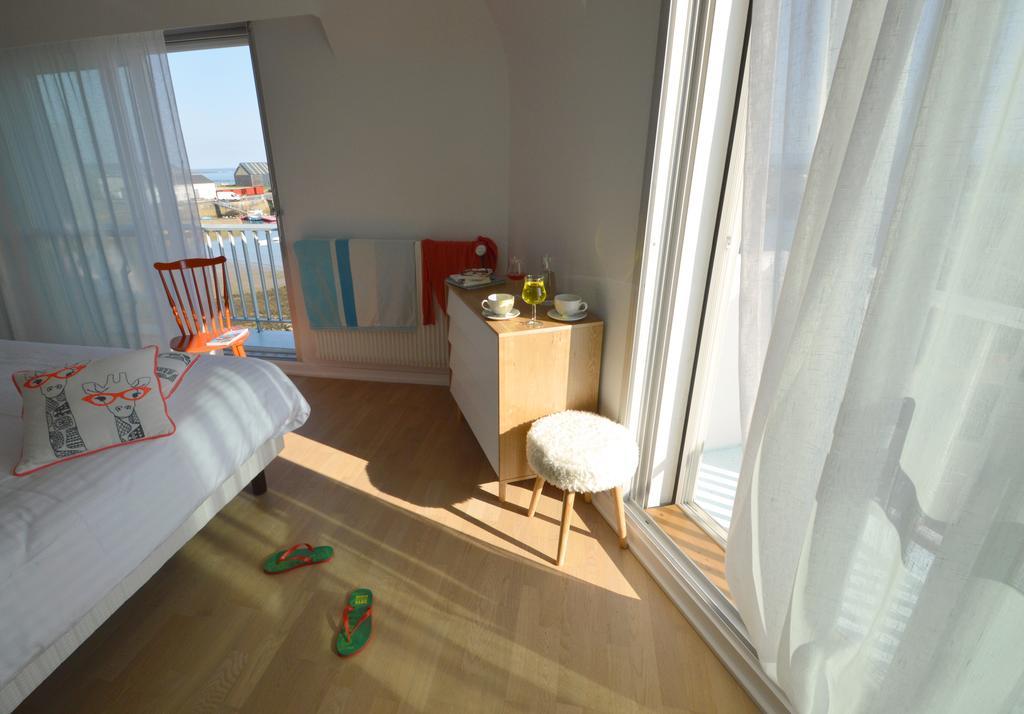 Logis Hotel Du Port Plobannalec Екстериор снимка