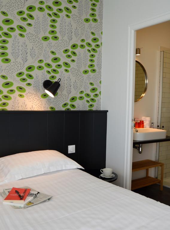 Logis Hotel Du Port Plobannalec Екстериор снимка